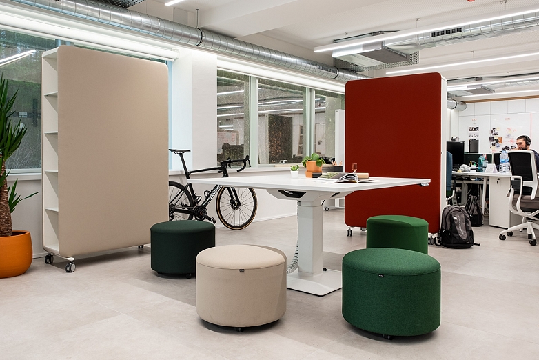 aportado-experiencia-en-mobiliario-y-configuracion-de-espacios-de-trabajo.jpg